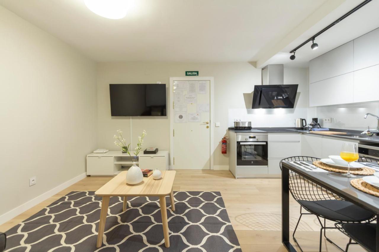 Dobohomes - Clara Del Rey Madrid Exterior photo